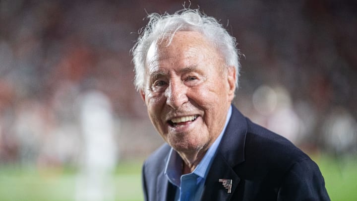 Former ESPN analyst Lee Corso was recently spotted with Dick Vitale on social media.