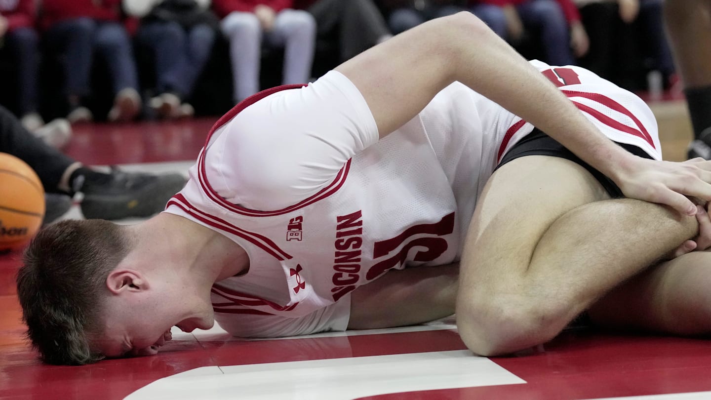 Nolan Winter Injury Update: Wisconsin Forward Day-to-Day with Ankle Injury