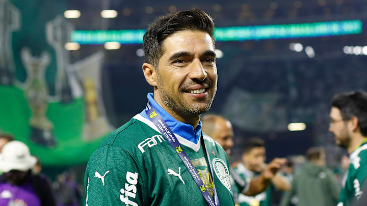 Abel Ferreira vai para sua quarta temporada pelo Palmeiras