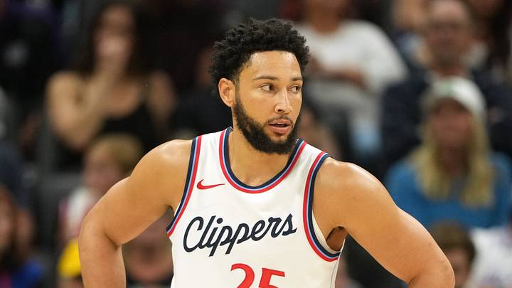 Apr 11, 2025; Sacramento, California, USA; Los Angeles Clippers guard Ben Simmons (25) during the third quarter against the Sacramento Kings at Golden 1 Center. Mandatory Credit: Darren Yamashita-Imagn Images Apr 11, 2025; Sacramento, California, USA; Los Angeles Clippers guard Ben Simmons (25) during the third quarter against the Sacramento Kings at Golden 1 Center. Mandatory Credit: Darren Yamashita-Imagn Images