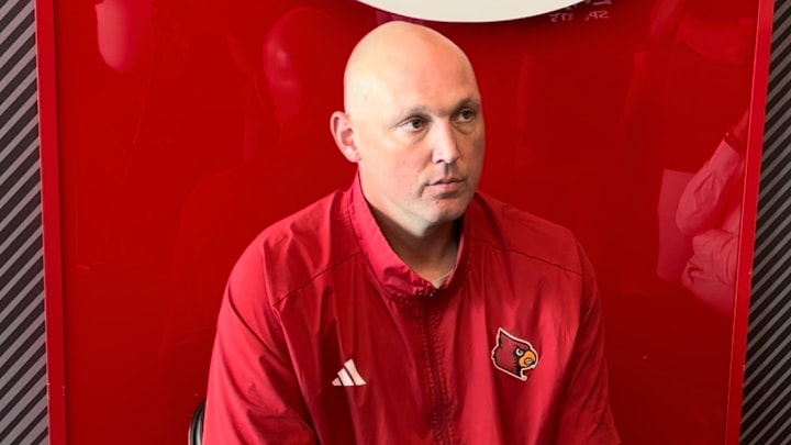 Louisville offensive line coach Richard Owens