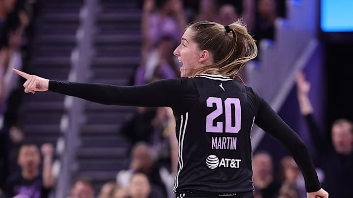 Golden State Valkyries guard Kate Martin (20) celebrates after a basket against the New York Liberty during the second quarter at Chase Center. 