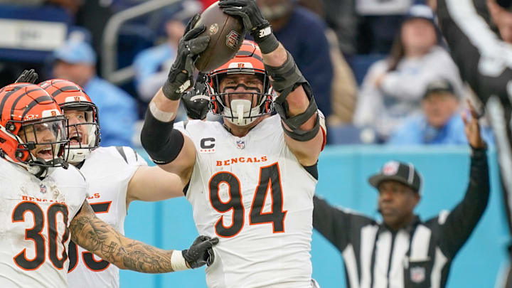 Cincinnati Bengals defensive end Sam Hubbard (94) celebrates his touchdown during the second quarter at Nissan Stadium in Nashville, Tenn., Sunday, Dec. 15, 2024.