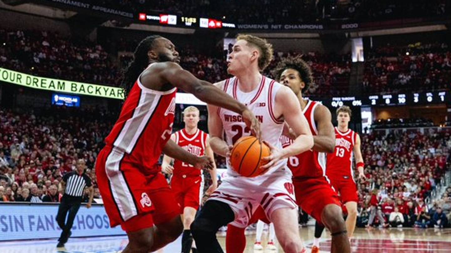 Austin Rapp Badgers Austin Rapp's lift off the bench leads Wisconsin Badgers over Ohio ...