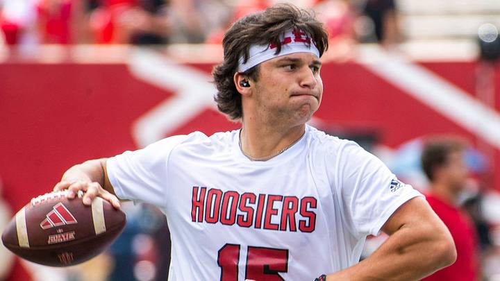 Former Indiana Hoosiers quarterback Brendan Sorsby (15) throws before the start of the Ohio State football game 