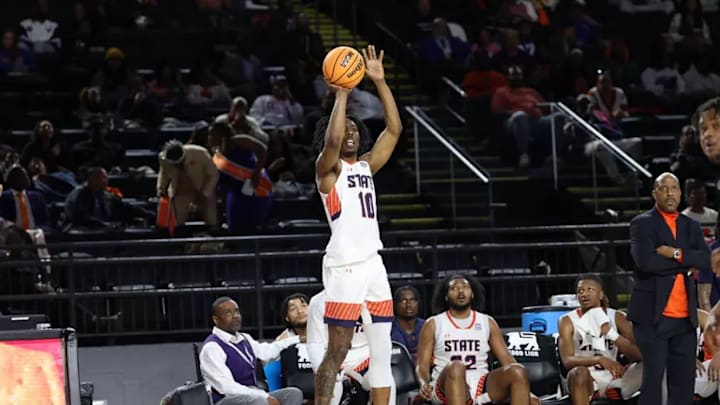 Virginia State Trojans Advance