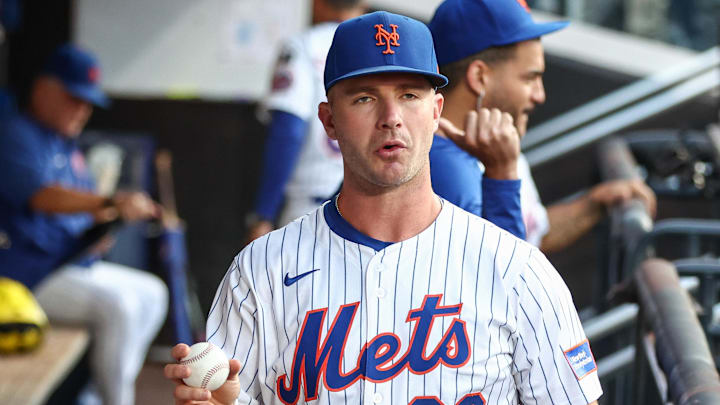 Aug 12, 2025; New York City, New York, USA; New York Mets first baseman Pete Alonso (20) at Citi Field. Mandatory Credit: Wendell Cruz-Imagn Images Aug 12, 2025; New York City, New York, USA; New York Mets first baseman Pete Alonso (20) at Citi Field. Mandatory Credit: Wendell Cruz-Imagn Images