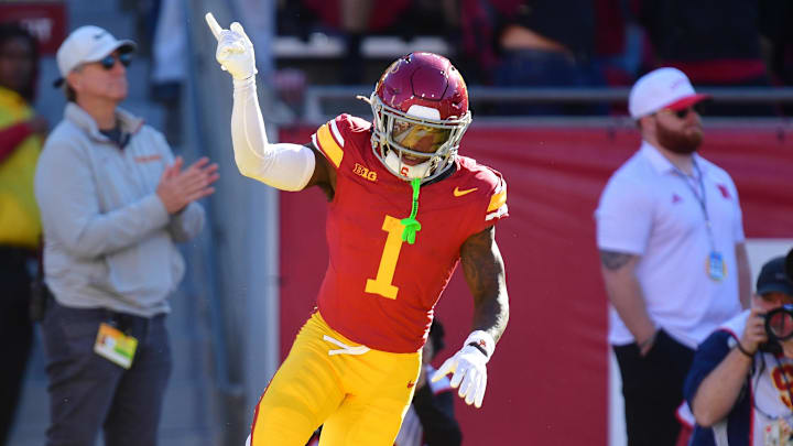 USC Trojans wideout Zachariah Branch intends to transfer ahead of the 2025 football season, according to a report. USC Trojans wideout Zachariah Branch intends to transfer ahead of the 2025 football season, according to a report.