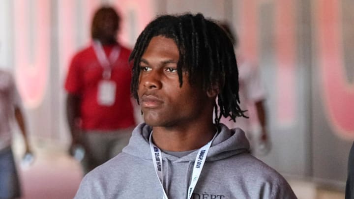 Aug 31, 2024; Columbus, OH, USA; Ohio State Buckeyes recruits Kayden Dixon-Wyatt and Chris Henry Jr. walk onto the field prior to the NCAA football game against the Akron Zips at Ohio Stadium. Ohio State won 52-6.