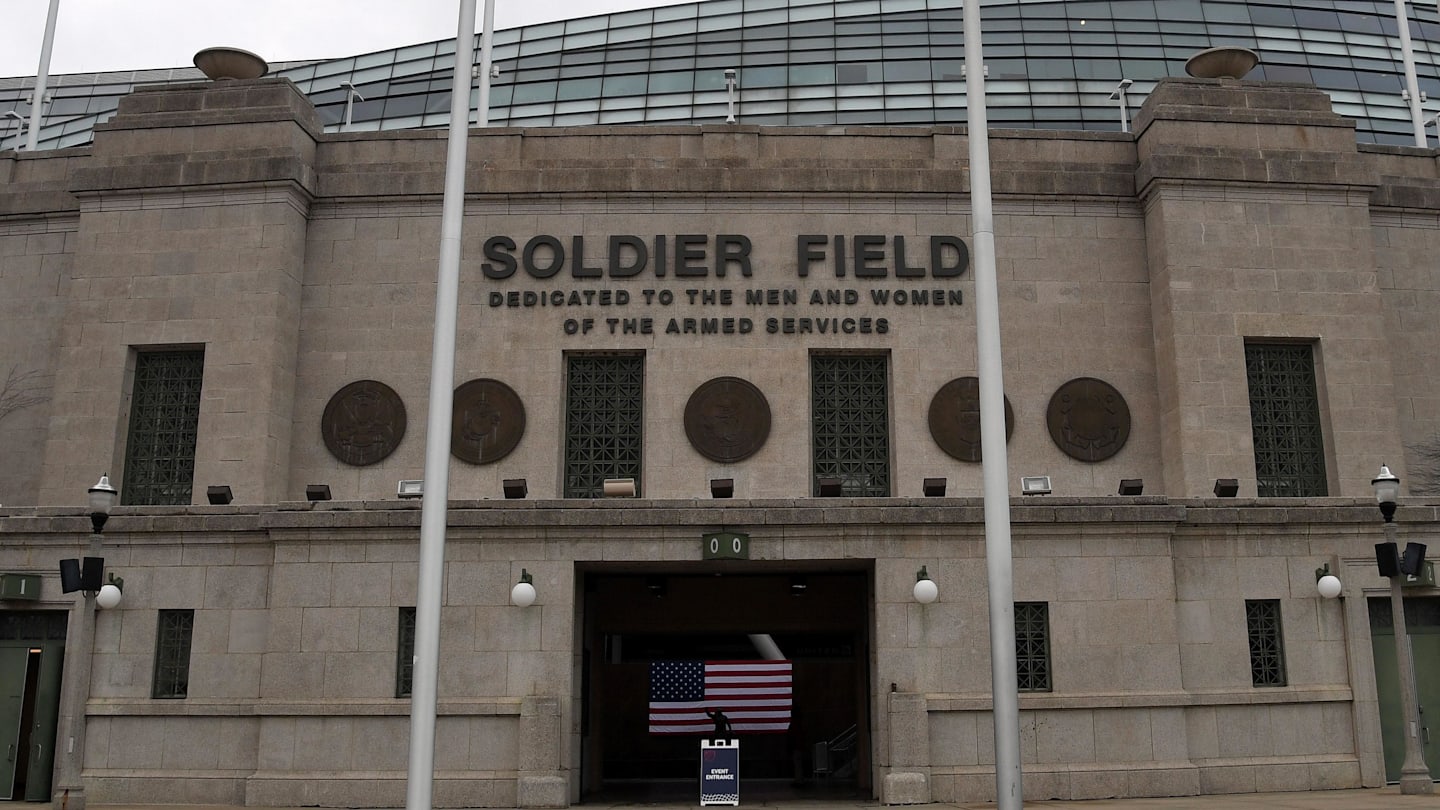 Bears leaving Chicago wouldn’t be abnormal Bears leaving Chicago wouldn’t be abnormal