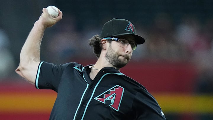 Arizona Diamondbacks right-hander Zac Gallen (23) pitches against the Cleveland Guardians at Chase Field on Aug. 19, 2025.