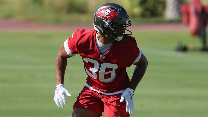 Tampa Bay Buccaneers safety JJ Roberts is one of the key players to watch at training camp.
