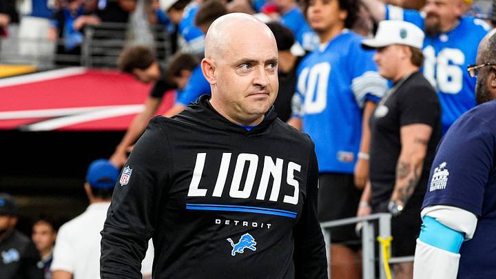 Detroit Lions offensive coordinator Drew Petzing takes the field for the first half against Arizona Cardinals at State Farm Stadium in Glendale, Arizona on Sunday, Oct. 11, 2026.