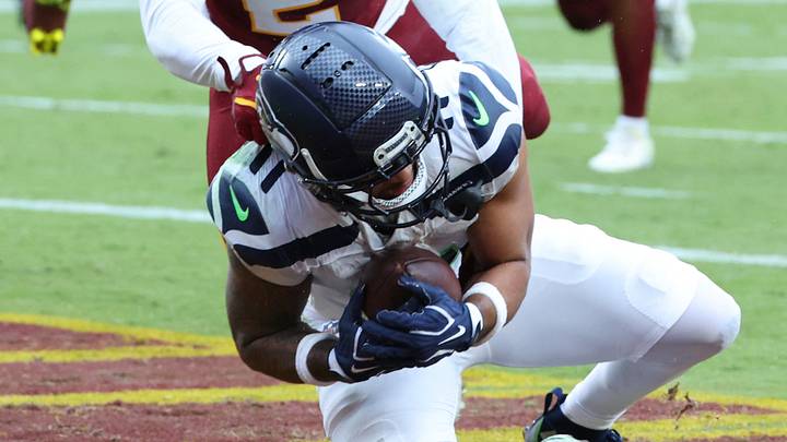 Sep 27, 2026; Landover, Maryland, USA; Seattle Seahawks wide receiver Jaxon Smith-Njigba (11) makes a touchdown catch against Washington Commanders cornerback Amik Robertson (2) at Northwest Stadium. Mandatory Credit: Amber Searls-Imagn Images Sep 27, 2026; Landover, Maryland, USA; Seattle Seahawks wide receiver Jaxon Smith-Njigba (11) makes a touchdown catch against Washington Commanders cornerback Amik Robertson (2) at Northwest Stadium. Mandatory Credit: Amber Searls-Imagn Images