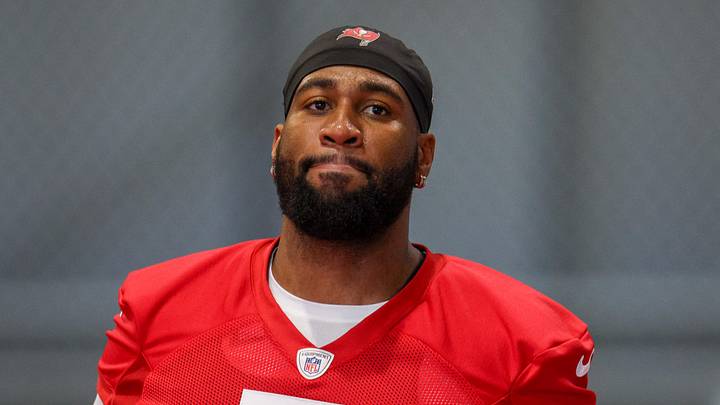Tampa Bay Buccaneers linebacker Haason Reddick (5) Tampa Bay Buccaneers linebacker Haason Reddick (5)