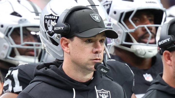 Oct 18, 2026; Paradise, Nevada, USA; Las Vegas Raiders head coach Klint Kubiak looks on in the second quarter against the Buffalo Bills at Allegiant Stadium. Mandatory Credit: Christopher Trim-Imagn Images Oct 18, 2026; Paradise, Nevada, USA; Las Vegas Raiders head coach Klint Kubiak looks on in the second quarter against the Buffalo Bills at Allegiant Stadium. Mandatory Credit: Christopher Trim-Imagn Images