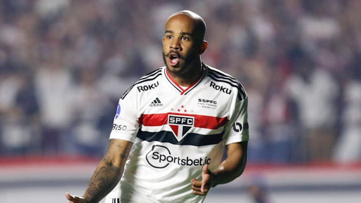 Patrick reclamou de ter sido substituído no intervalo do jogo contra o Fluminense