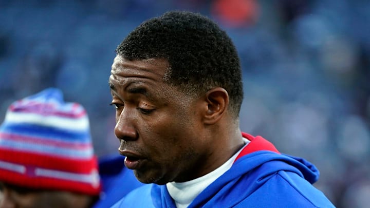 New York Giants defensive coordinator Patrick Graham walks off the field after the Giants lose to the Dallas Cowboys, 21-6, on Sunday, Dec. 19, 2021, in East Rutherford.

Nyg Vs Dal