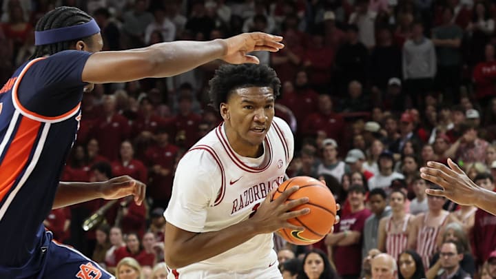Knox Leaving Arkansas After Injury Ends Sophomore Season Early