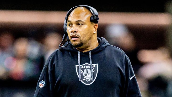 Dec 29, 2024; New Orleans, Louisiana, USA; Las Vegas Raiders head coach Antonio Pierce looks on against the New Orleans Saints during the second half at Caesars Superdome. Mandatory Credit: Stephen Lew-Imagn Images Dec 29, 2024; New Orleans, Louisiana, USA; Las Vegas Raiders head coach Antonio Pierce looks on against the New Orleans Saints during the second half at Caesars Superdome. Mandatory Credit: Stephen Lew-Imagn Images
