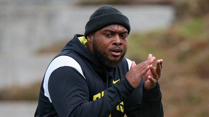 Oregon offensive line coach A'lique Terry leads a workout during spring practice with the Ducks in Eugene, Ore. Thursday, April, 13, 2023.
Sports Oregon Spring Practice Oregon offensive line coach A'lique Terry leads a workout during spring practice with the Ducks in Eugene, Ore. Thursday, April, 13, 2023.
Sports Oregon Spring Practice