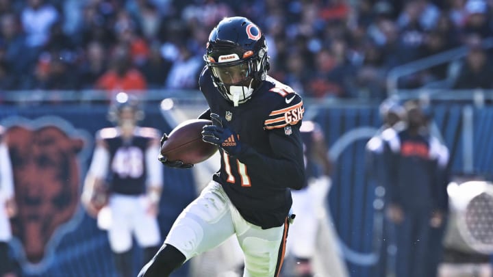 The Atlanta Falcons signed Darnell Mooney as a free agent from the Chicago Bears The Atlanta Falcons signed Darnell Mooney as a free agent from the Chicago Bears