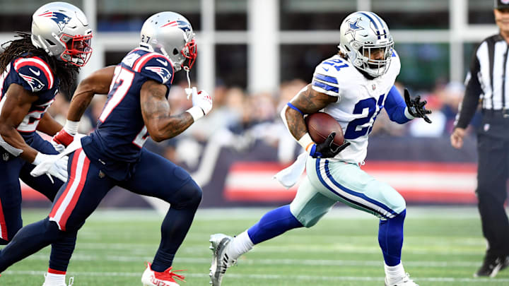Oct 17, 2021; Foxborough, Massachusetts, USA;  Dallas Cowboys running back Ezekiel Elliott (21) runs