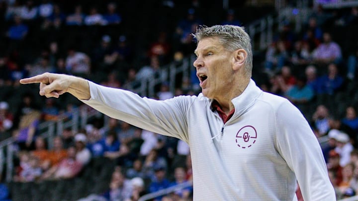 Oklahoma coach Porter Moser Oklahoma coach Porter Moser