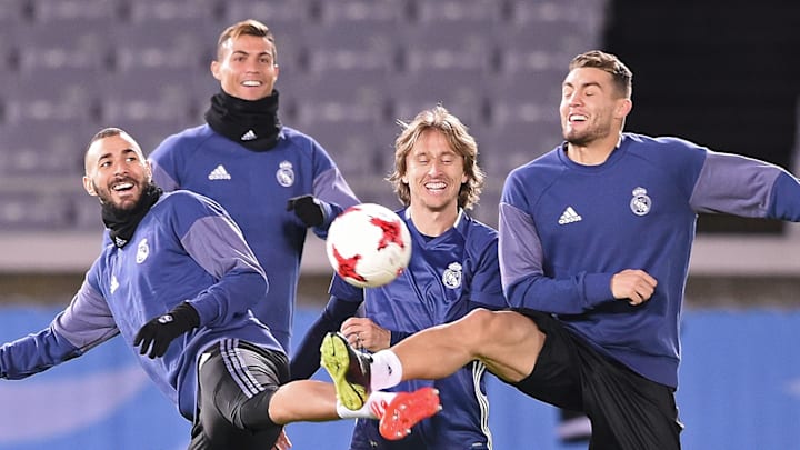 Luka Modrić (middle right) saw many Real Madrid legends depart the club. 