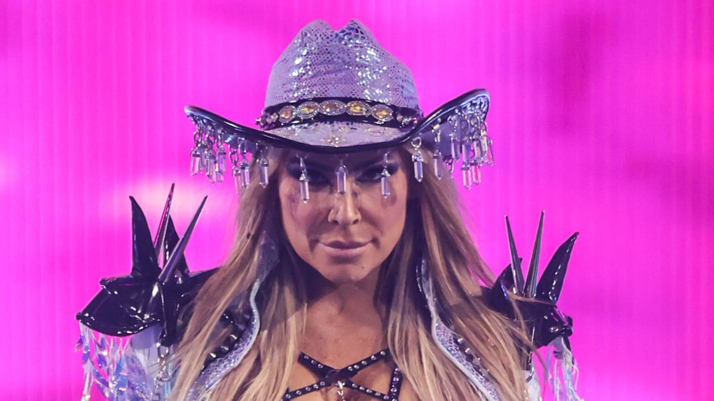 WWE Fans Rave About New Nattie Neidhart Vignette With Maxxine Dupri
