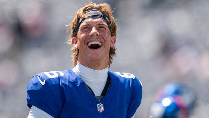 New York Giants quarterback Jaxson Dart (6) reacts during warmups before a preseason opening game between the New York Giants and Minnesota Vikings on Saturday, Aug. 15, 2026, at MetLife Stadium in East Rutherford, NJ.
