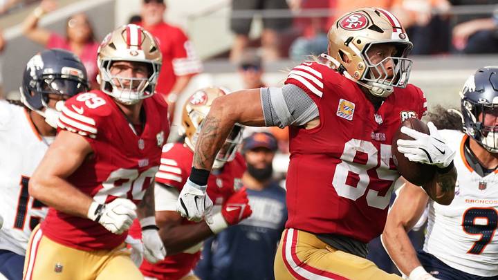 San Francisco 49ers tight end George Kittle (85)