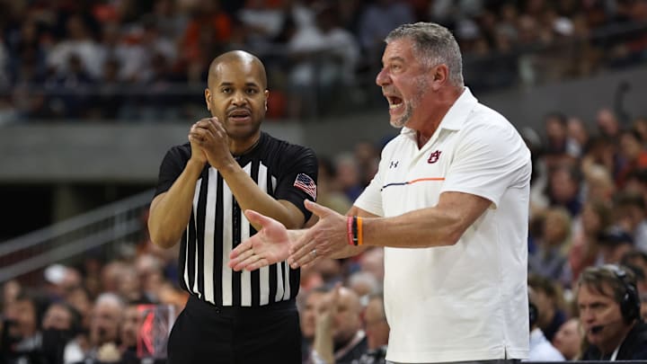 Auburn Tigers head coach Bruce Pearl took issue with the lack of calls on star Johni Broome in Auburn's 93-91 loss to Alabama. Auburn Tigers head coach Bruce Pearl took issue with the lack of calls on star Johni Broome in Auburn's 93-91 loss to Alabama.