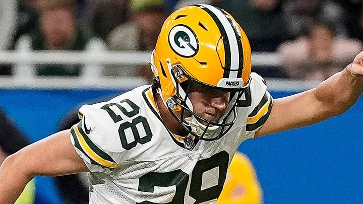 Green Bay Packers kicker Trey Smack misses a field goal against Detroit Lions during the second half at Ford Field. 