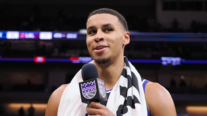 Dec 18, 2023; Sacramento, California, USA; Sacramento Kings forward Keegan Murray (13) prepares to symbolically light the beam after a win against the Washington Wizards at Golden 1 Center. Mandatory Credit: Kelley L Cox-Imagn Images Dec 18, 2023; Sacramento, California, USA; Sacramento Kings forward Keegan Murray (13) prepares to symbolically light the beam after a win against the Washington Wizards at Golden 1 Center. Mandatory Credit: Kelley L Cox-Imagn Images
