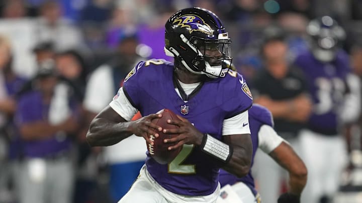 Aug 12, 2023; Baltimore, Maryland, USA; Baltimore Ravens quarterback Tyler Huntley (2) rolls out to pass in the third quarter against the Philadelphia Eagles at M&T Bank Stadium. Mandatory Credit: Mitch Stringer-Imagn Images Aug 12, 2023; Baltimore, Maryland, USA; Baltimore Ravens quarterback Tyler Huntley (2) rolls out to pass in the third quarter against the Philadelphia Eagles at M&T Bank Stadium. Mandatory Credit: Mitch Stringer-Imagn Images