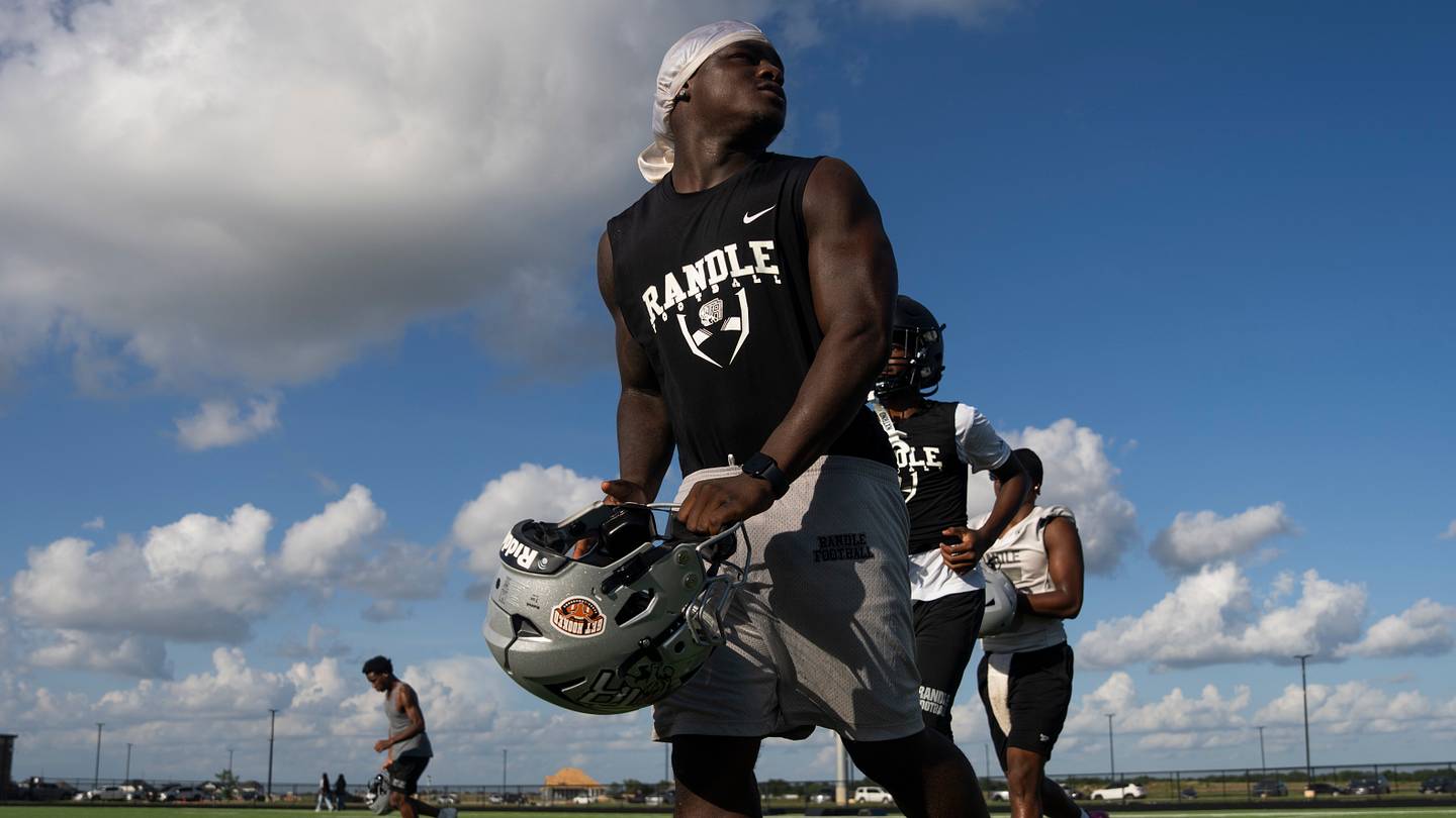 Future Texas RB Landen Williams-Callis record-breaking career is just getting started