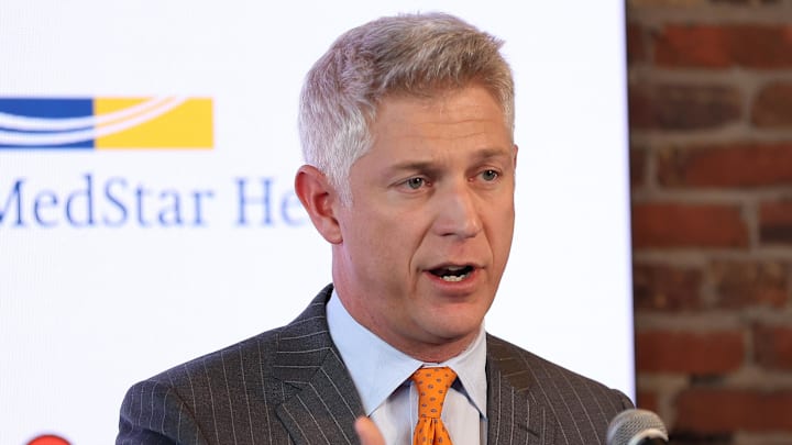 Nov 4, 2025; Baltimore, MD, USA; President of Baseball Operations Mike Elias introduces Craig Albernaz as the Baltimore Orioles new Manager at Warehouse Bar. Mandatory Credit: Daniel Kucin Jr.-Imagn Images Nov 4, 2025; Baltimore, MD, USA; President of Baseball Operations Mike Elias introduces Craig Albernaz as the Baltimore Orioles new Manager at Warehouse Bar. Mandatory Credit: Daniel Kucin Jr.-Imagn Images