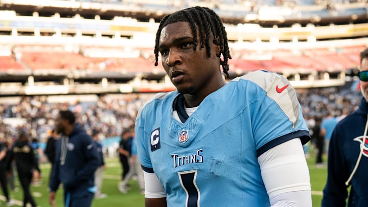 Tennessee Titans quarterback Cam Ward (1) heads to the locker room after the New Orleans Saints won 34-26 at Nissan Stadium in Nashville, Tenn., Sunday, Dec. 28, 2025.