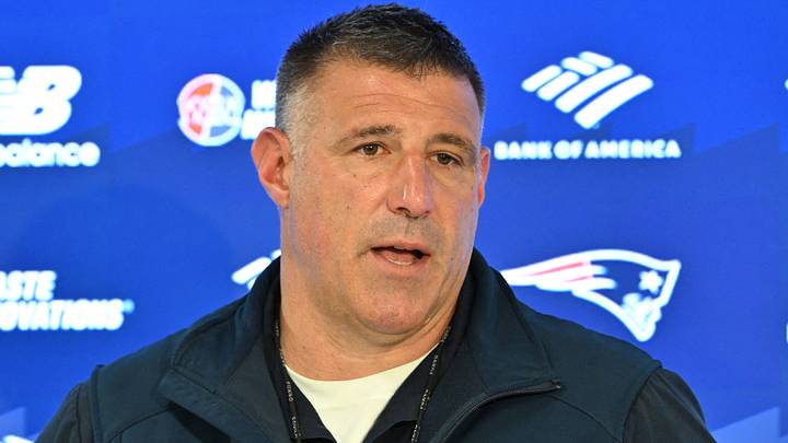 New England Patriots head coach Mike Vrabel holds a press conference before.