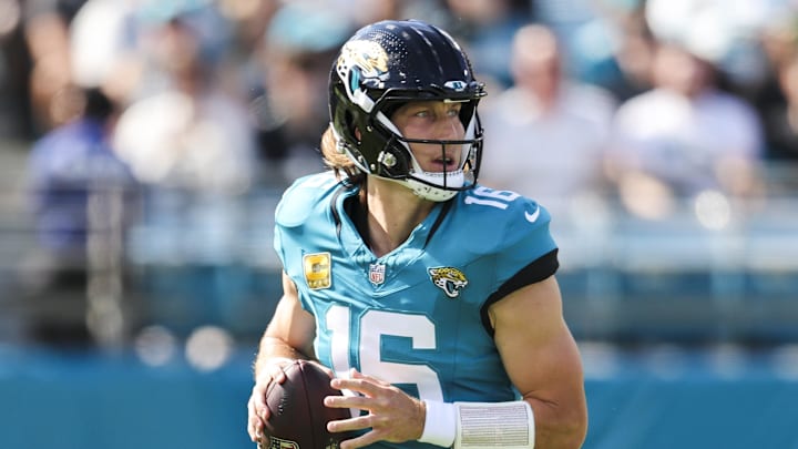 Nov 16, 2025; Jacksonville, Florida, USA; Jacksonville Jaguars quarterback Trevor Lawrence (16) looks to pass against the Los Angeles Chargers during the first quarter at EverBank Stadium. Mandatory Credit: Morgan Tencza-Imagn Images Nov 16, 2025; Jacksonville, Florida, USA; Jacksonville Jaguars quarterback Trevor Lawrence (16) looks to pass against the Los Angeles Chargers during the first quarter at EverBank Stadium. Mandatory Credit: Morgan Tencza-Imagn Images