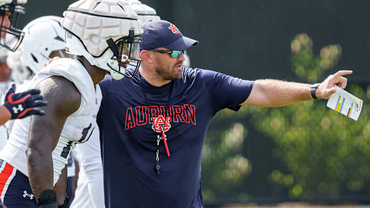 Auburn Tigers edge rusher coach Josh Aldridge will be licking his chops to get 5-Star Jared Smith on campus. Auburn Tigers edge rusher coach Josh Aldridge will be licking his chops to get 5-Star Jared Smith on campus.