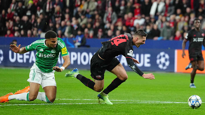 Patrik Schick wurde von Malick Thiaw vor dem Strafraum gestoppt