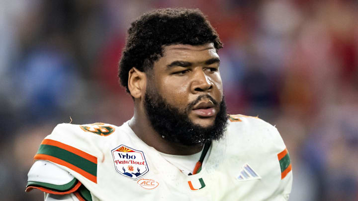 Miami Hurricanes offensive lineman Anez Cooper