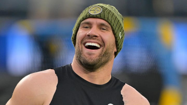 Nov 9, 2025; Inglewood, California, USA; Pittsburgh Steelers linebacker T.J. Watt (90) looks on during warmups before the game against the Los Angeles Chargers at SoFi Stadium. Mandatory Credit: Jayne Kamin-Oncea-Imagn Images