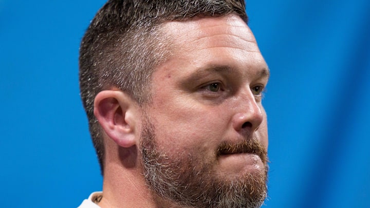 Oregon head coach Dan Lanning takes the field as the Oregon Ducks face the Indiana Hoosiers in the Peach Bowl on Jan. 9, 2026, at Mercedes-Benz Stadium in Atlanta, Georgia.