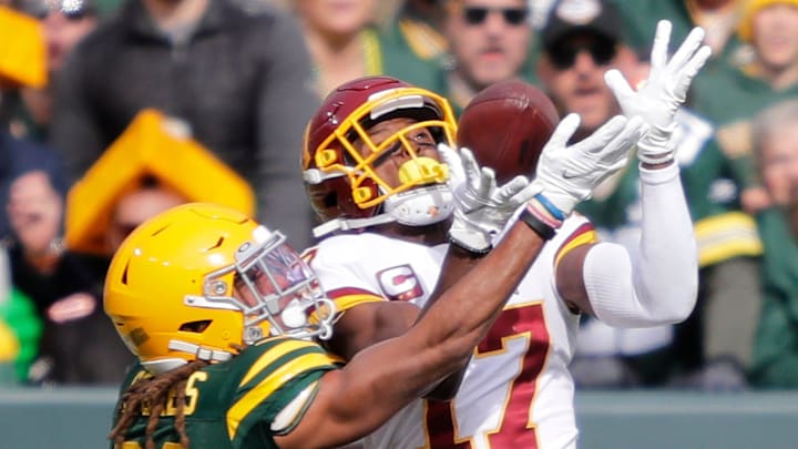 Washington receiver Terry McLaurin (17) pulls down a touchdown reception against the Packers in 2021.