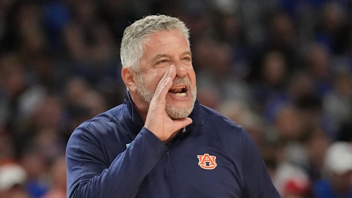Apr 5, 2025; San Antonio, TX, USA; Auburn Tigers head coach Bruce Pearl calls out to his players against the Florida Gators in the semifinals of the men's Final Four of the 2025 NCAA Tournament at the Alamodome. Mandatory Credit: Robert Deutsch-Imagn Images Apr 5, 2025; San Antonio, TX, USA; Auburn Tigers head coach Bruce Pearl calls out to his players against the Florida Gators in the semifinals of the men's Final Four of the 2025 NCAA Tournament at the Alamodome. Mandatory Credit: Robert Deutsch-Imagn Images