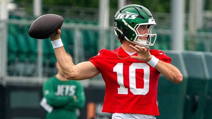 New York Jets quarterback Cade Klubnik