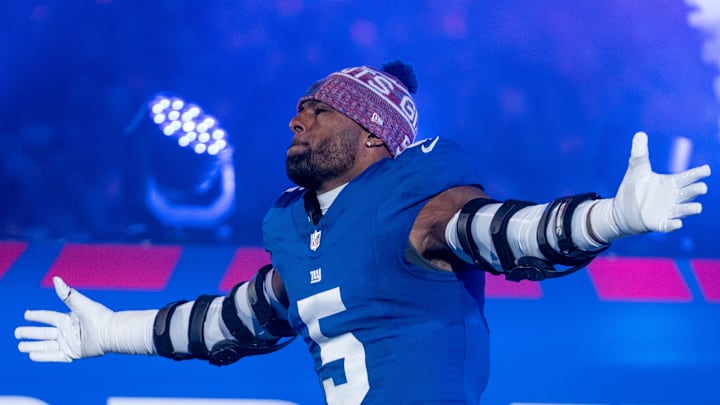 New York Giants linebacker Kayvon Thibodeaux (5) runs out of the tunnel during a Thursday Night Football game between the New York Giants and the Philadelphia Eagles at MetLife Stadium in East Rutherford on Oct. 9, 2025.